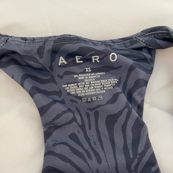 Blue zebra print sports bra - Picture 2 of 2